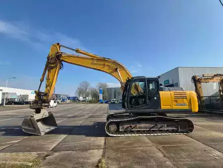 Korečková rýpadla 2016 Kobelco sk260nlc-10 (2)