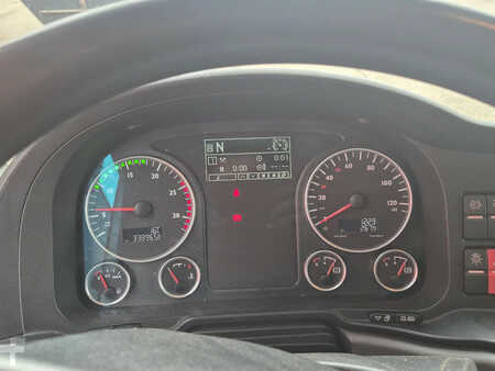 Autojeřáby 2016 MAN 26.402 (18)