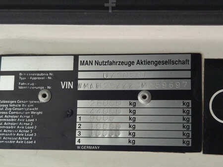 Truck 2003 MAN TGA 26.310 310 (12)