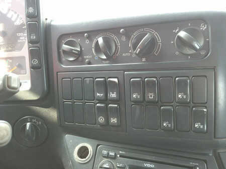 Truck 2003 MAN TGA 26.310 310 (17)