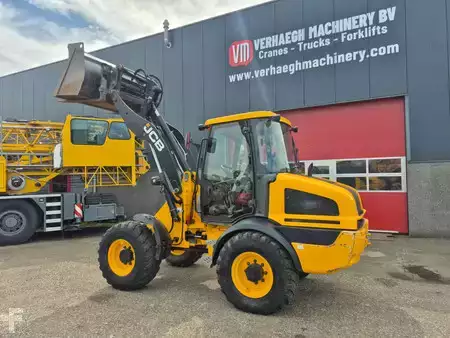 Starrer Baggerlader 2019 JCB 409 T4 (11)