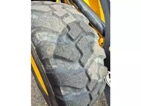 Starrer Baggerlader 2019 JCB 409 T4 (16)