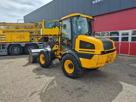 Starrer Baggerlader 2019 JCB 409 T4 (4)
