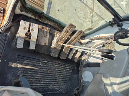 Beltegraver 2000 Liebherr r934hdsl (21)