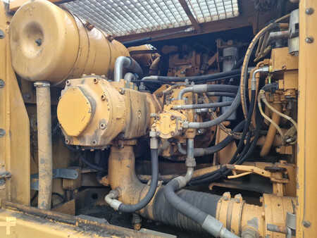 Beltegraver 2000 Liebherr r934hdsl (34)