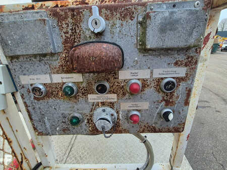 Vrachtwagen 0 Mercedes-Benz 2624 6x4 (23)