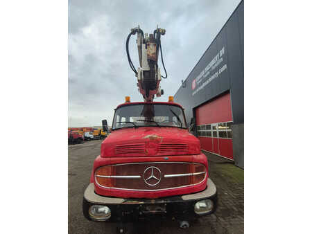 Vrachtwagen 0 Mercedes-Benz 2624 6x4 (7)