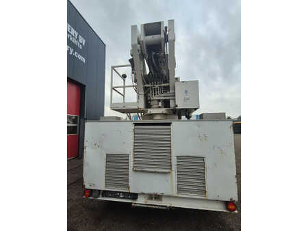 Vrachtwagen 0 Mercedes-Benz 2624 6x4 (9)