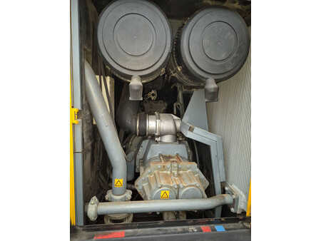 Kompressor 2005 Atlas Copco xahs 306 (10)