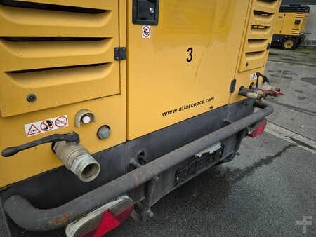 Kompressor 2005 Atlas Copco xahs 306 (8)