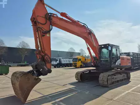 Lánctalpas kotrógép 2014 Hitachi ZX350LCN-5B (1)