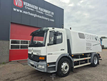 Lastbil 2003 Mercedes-Benz Atego 1518 (1)