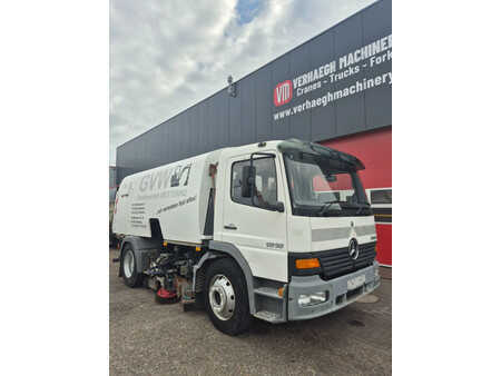 Lastbil 2003 Mercedes-Benz Atego 1518 (5)