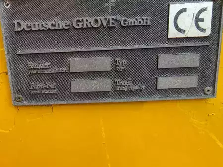 Dźwigi mobilne 2004 Grove GMK3050 (16)