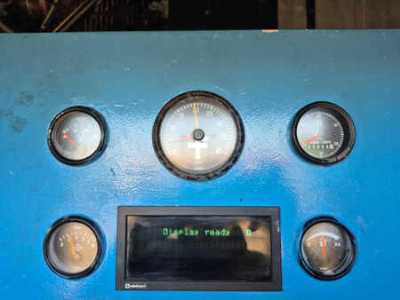 Kuorma-auto 1996 Renault midliner 180 (12)