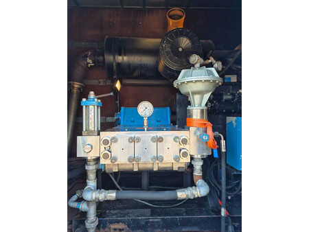 Kuorma-auto 1996 Renault midliner 180 (15)