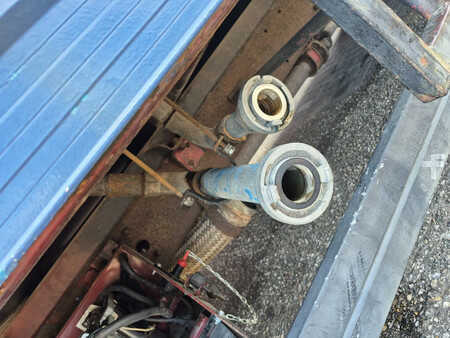 Kuorma-auto 1996 Renault midliner 180 (22)