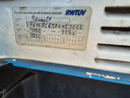 Kuorma-auto 1996 Renault midliner 180 (24)