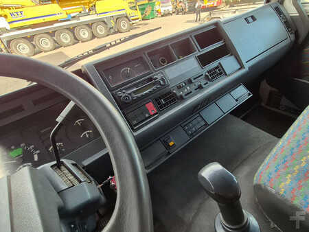 Kuorma-auto 1996 Renault midliner 180 (28)