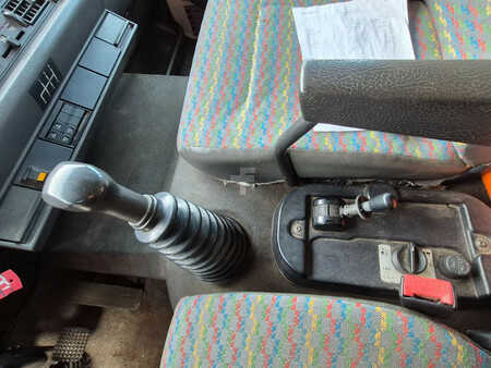 Kuorma-auto 1996 Renault midliner 180 (29)