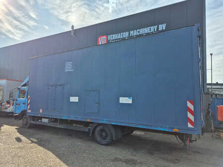 Kuorma-auto 1996 Renault midliner 180 (3)