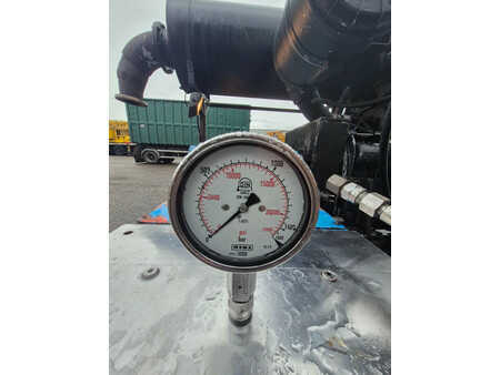 Övrigt 0 Perkins 2000serie + high pressure waterpump 1000bar (10)