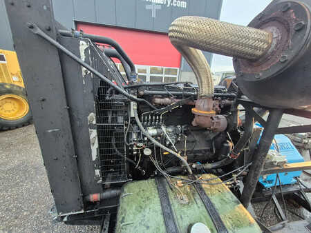 Övrigt 0 Perkins 2000serie + high pressure waterpump 1000bar (15)