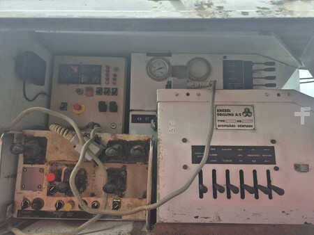 Drill rigs 1992 Unimog u 2150l38 (15)