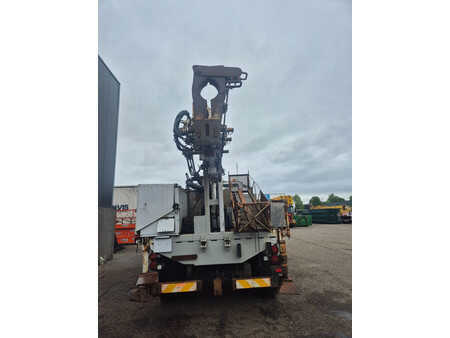 Drill rigs 1992 Unimog u 2150l38 (8)