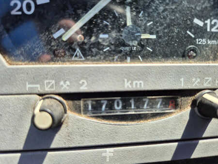 Lastbil 2000 MAN LE 2000 (10)