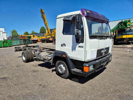Lastbil 2000 MAN LE 2000 (2)