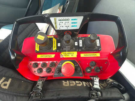 Camion-grue 2004 Ginaf X 4241 S (16)