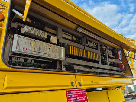 Mobilní jeřáby 2005 Spierings sk599-at5 (17)