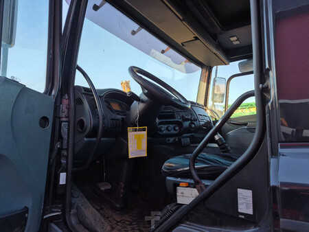 Kamion 2006 DAF 85.430 (14)