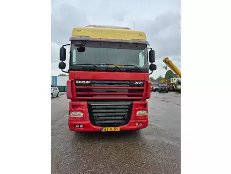 Náklaďák 2006 DAF XF 105 (8)