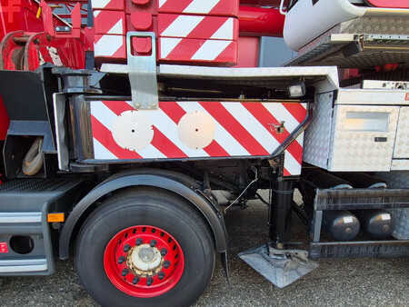 Mobilní jeřáby 2014 Scania p 380 (11)