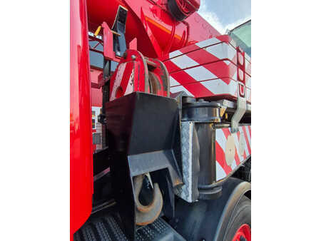 Mobilní jeřáby 2014 Scania p 380 (13)