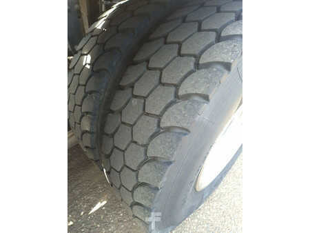 Truck 2010 MAN TGS 24.440 (10)