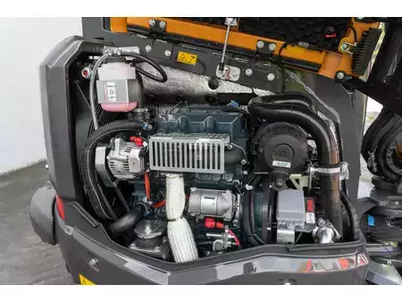 Mini kotrógép 2026 Case CX 30 D (10)