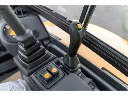 Mini kotrógép 2026 Case CX 30 D (13)