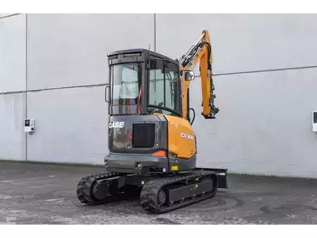 Mini kotrógép 2026 Case CX 30 D (4)