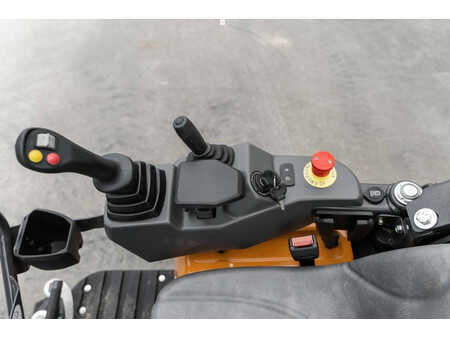 Minigraver 2023 Case CX 15 EV (19)