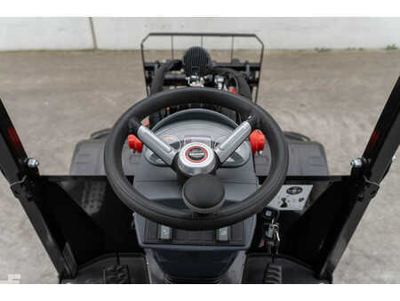 Caricatrici 2023 Manitou MLA 3-25 HC (18)