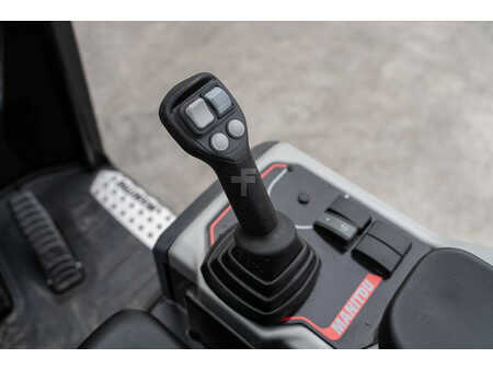 Caricatrici 2023 Manitou MLA 3-25 HC (21)