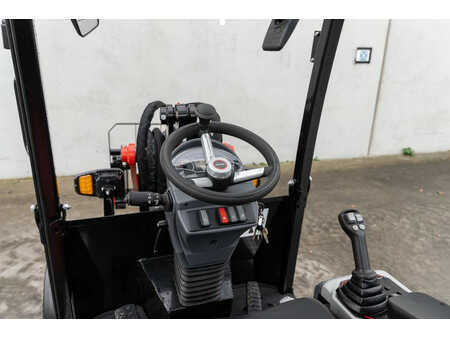 Caricatrici 2023 Manitou MLA 3-25 H (16)