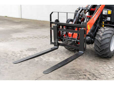 Caricatrici 2023 Manitou MLA 3-25 H (8)