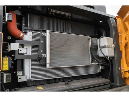 Koparki gąsienicowe 2023 Case CX 300 E (14)