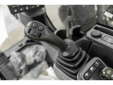 Koparki gąsienicowe 2023 Case CX 300 E (19)