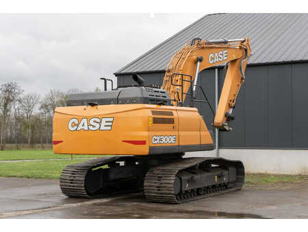 Koparki gąsienicowe 2023 Case CX 300 E (5)