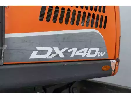 Escavatori gommati 2019 Doosan DX 140 W (12)